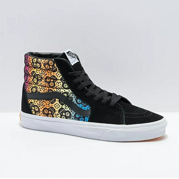 Street Chic VANS Sk8-Hi Shoes - Picture 5 of 9